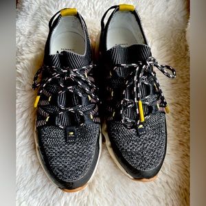 Like new, worn once womens Madewell sneakers MWL size 7M